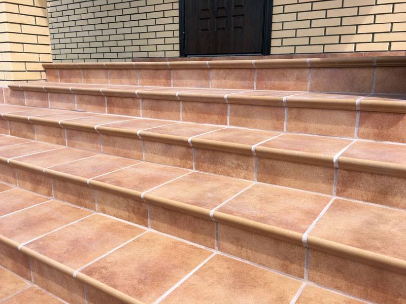 Монтаж клинкерных ступеней и плитки