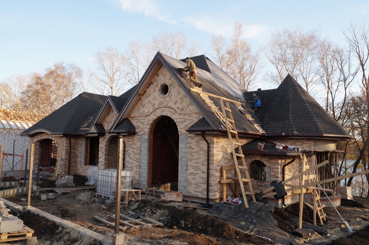 Монтаж фасадов