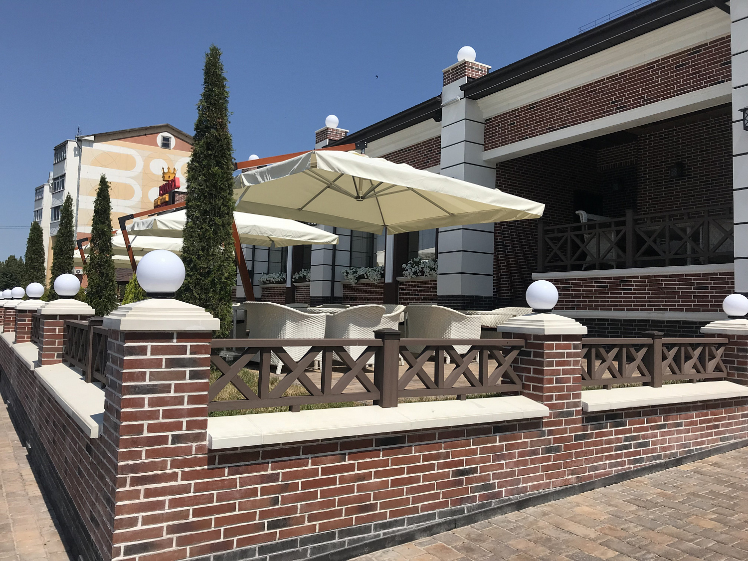 Монтаж фасадов